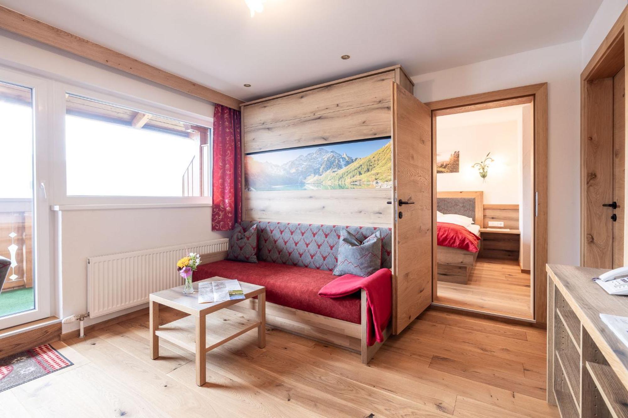 Oerglwirt Ferienwelt - Hotel Post Oerglwirt Mariapfarr Room photo