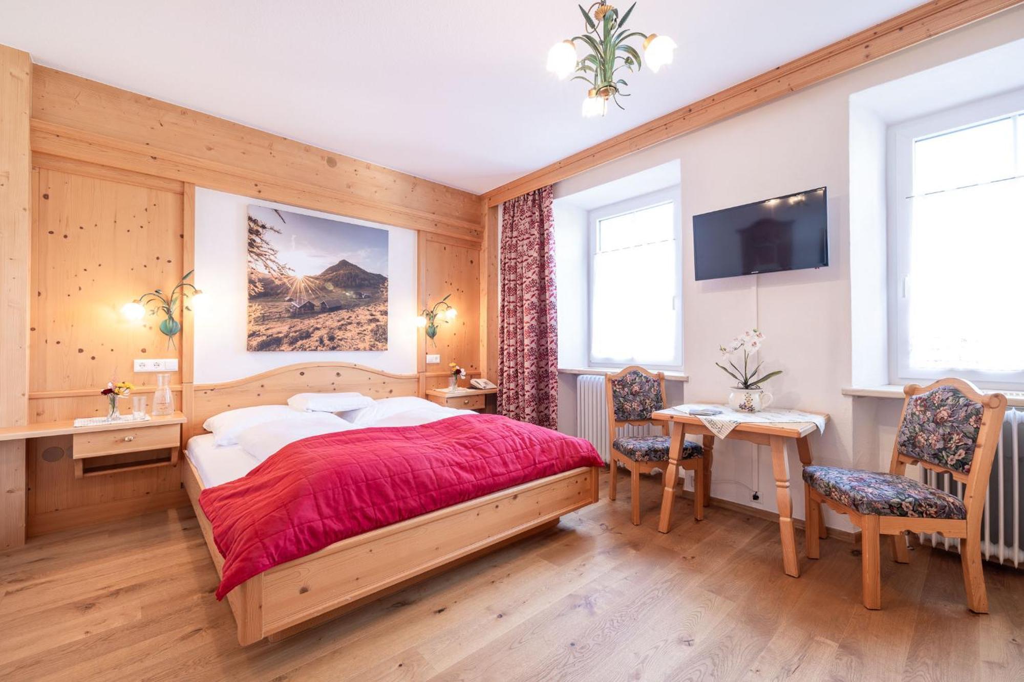 Oerglwirt Ferienwelt - Hotel Post Oerglwirt Mariapfarr Room photo